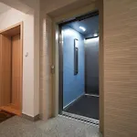 Modern 40m2 Balcony Parking Netflix Lägenhet