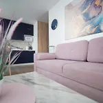 Modern 40m2 Balcony Parking Netflix Lägenhet Kołobrzeg