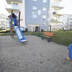 Modern 40m2 Balcony Parking Netflix Lägenhet *