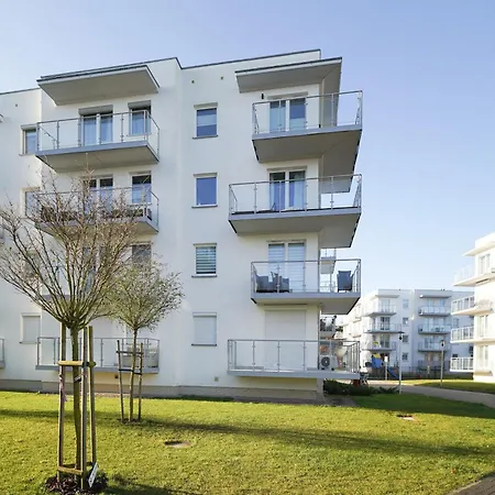 Modern 40m2 Balcony Parking Netflix Apartament